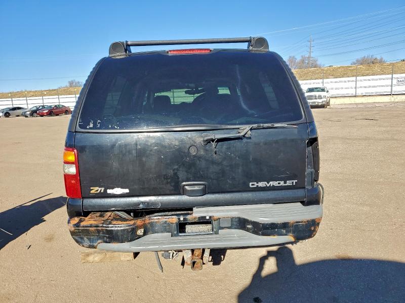 Photo 6 from auction – 2003 CHEVROLET SUBURBAN with VIN 3GNFK16Z13G261399