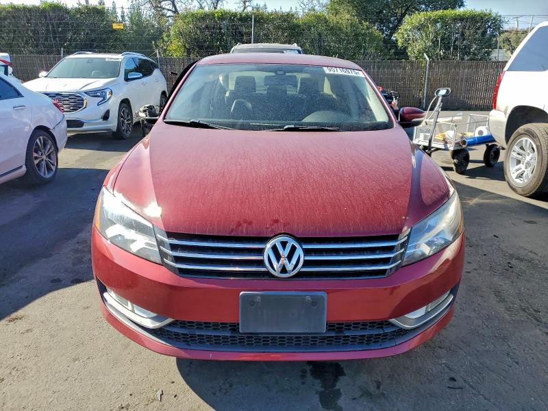 Photo 5 from auction – 2015 VOLKSWAGEN PASSAT S with VIN 1VWAT7A30FC102674
