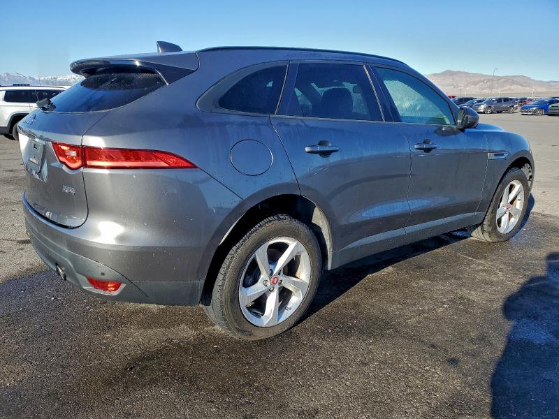 Photo 3 from auction – 2017 JAGUAR F-PACE PRE with VIN SADCJ2BV2HA895645