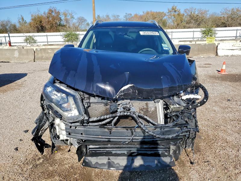 Photo 5 from auction – 2019 NISSAN ROGUE S with VIN 5N1AT2MT0KC765461