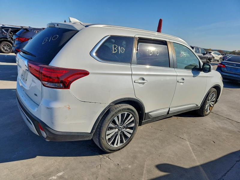 Photo 3 from auction – 2020 MITSUBISHI OUTLANDER with VIN JA4AD3A32LZ047012