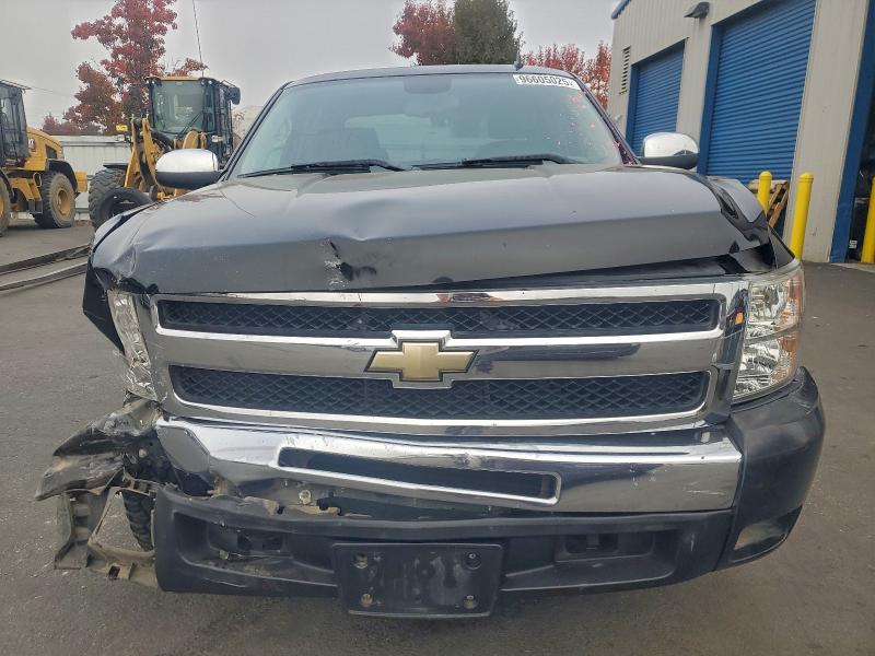 Photo 5 from auction – 2011 CHEVROLET SILVERADO with VIN 3GCPCSE04BG338610
