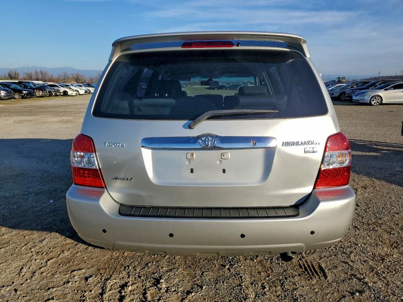 Photo 6 from auction – 2006 TOYOTA HIGHLANDER with VIN JTEEW21A260017135