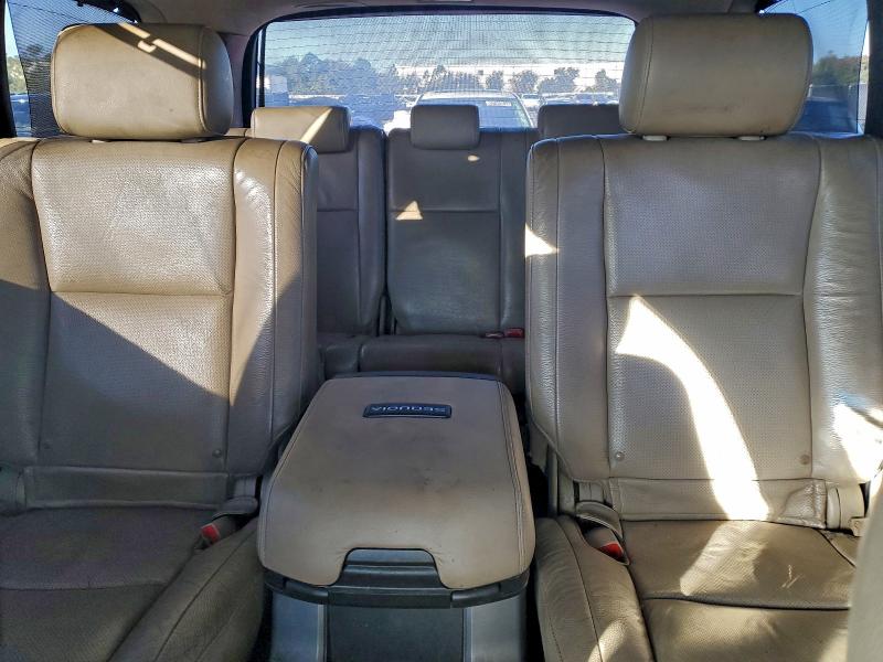 Photo 10 from auction – 2010 TOYOTA SEQUOIA PL with VIN 5TDYY5G18AS030501