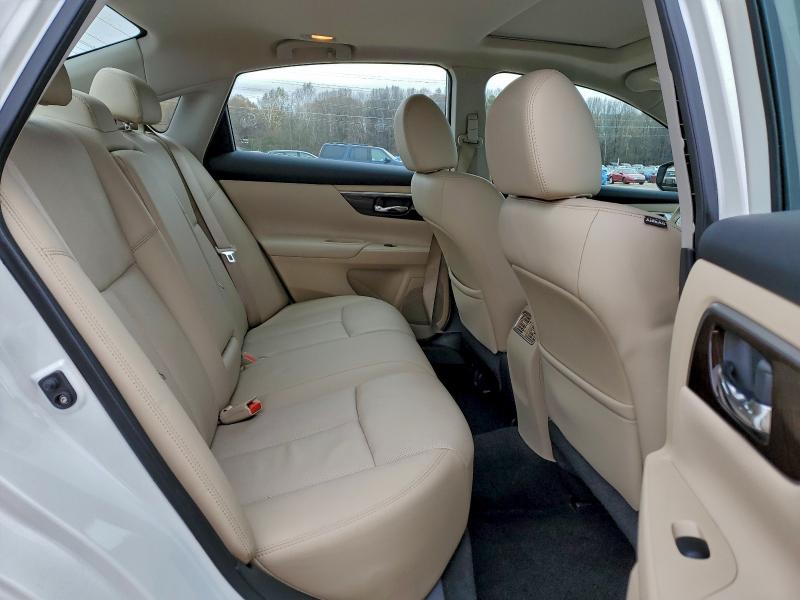 Photo 10 from auction – 2015 NISSAN ALTIMA 2.5 with VIN 1N4AL3AP8FN367805