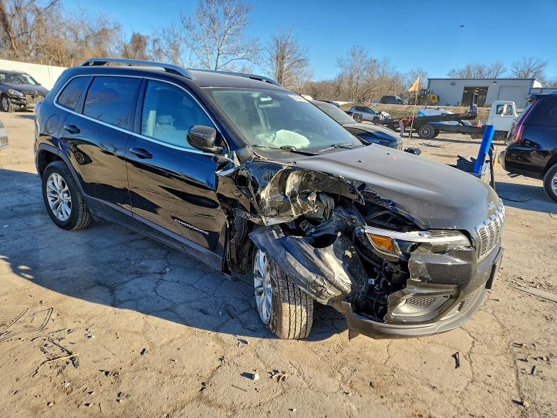 Photo 4 from auction – 2019 JEEP CHEROKEE L with VIN 1C4PJLCB7KD444420