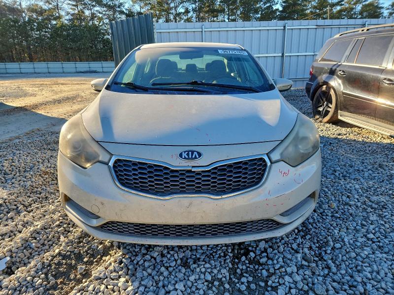 Photo 5 from auction – 2015 KIA FORTE LX with VIN KNAFK4A66F5409420
