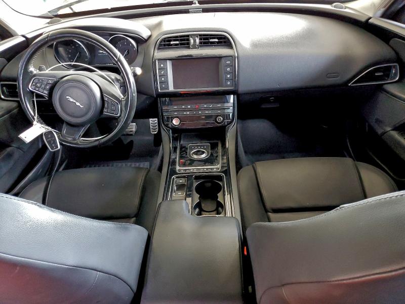 Photo 8 from auction – 2018 JAGUAR XE with VIN SAJAR4FXXJCP36967