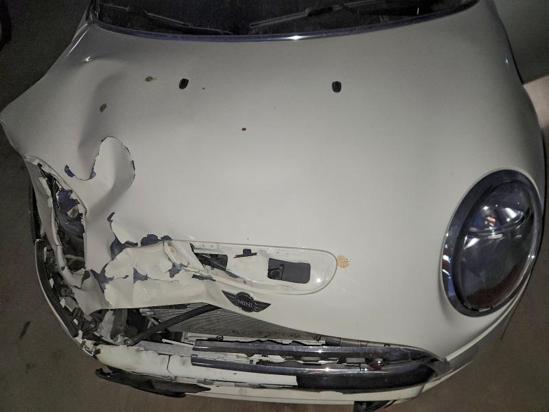 Photo 11 from auction – 2016 MINI COOPER S with VIN WMWXU3C50G2B63774
