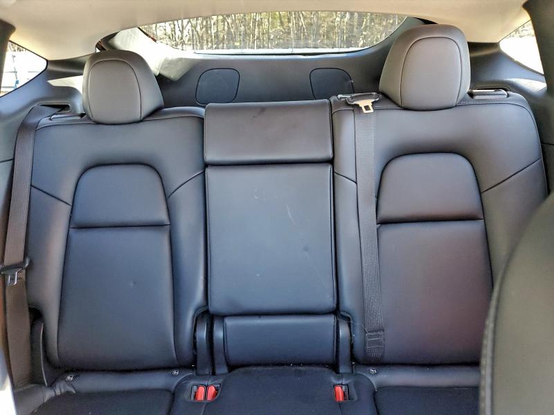 Photo 10 from auction – 2021 TESLA MODEL Y with VIN 5YJYGDEE7MF233245