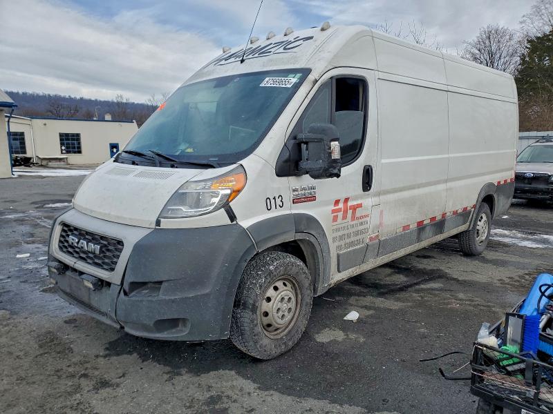 RAM PROMASTER 2018 with VIN 3C6URVJG1JE157634 - Photo from auction
