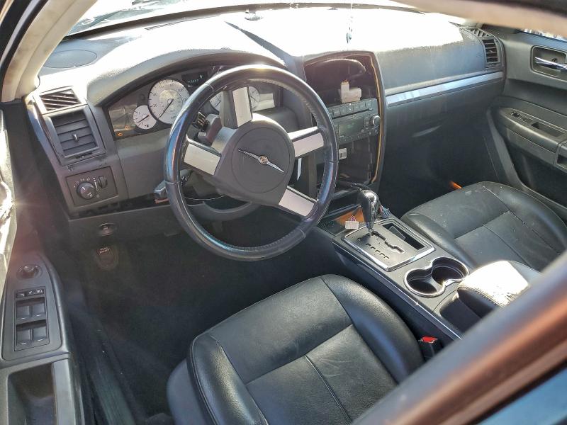 Photo 8 from auction – 2010 CHRYSLER 300 TOURIN with VIN 2C3CA5CV9AH241832