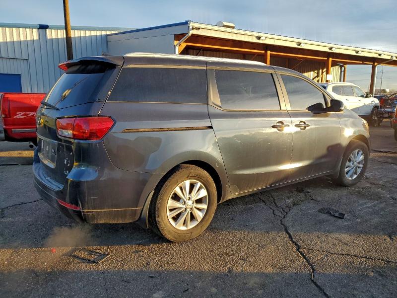 Photo 3 from auction – 2015 KIA SEDONA LX with VIN KNDMB5C13F6040060