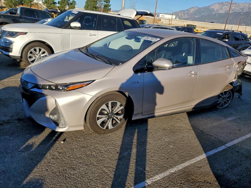 TOYOTA PRIUS PRIM 2017 with VIN JTDKARFP2H3016970 - Photo from auction