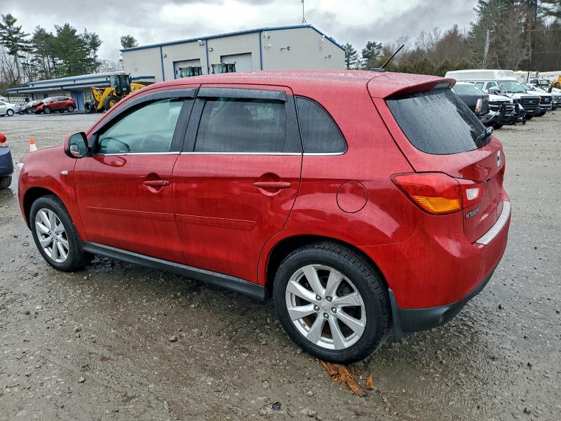 صورة رقم 2 من المزاد - 2015 MITSUBISHI OUTLANDER مع VIN 4A4AR4AU2FE010536