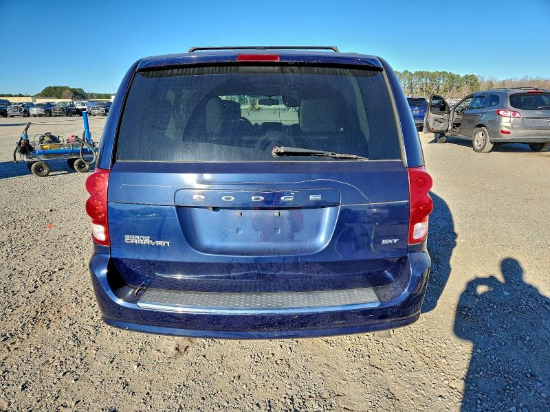 Photo 6 from auction – 2014 DODGE GRAND CARA with VIN 2C4RDGCG7ER462954