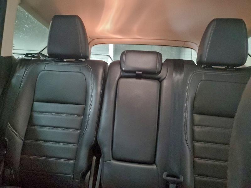 Photo 10 from auction – 2018 FORD ESCAPE TIT with VIN 1FMCU9J95JUC35552