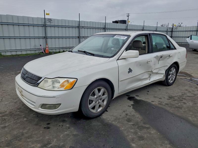 TOYOTA AVALON XL 2001 with VIN 4T1BF28B11U168020 - Photo from auction