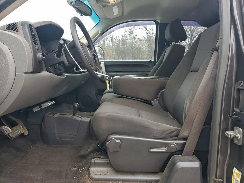 Photo 7 from auction – 2010 CHEVROLET SILVERADO with VIN 1GCSKREAXAZ137615