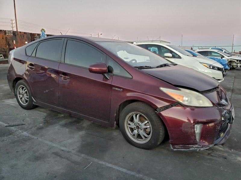 Photo 4 from auction – 2013 TOYOTA PRIUS with VIN JTDKN3DU5D5600000