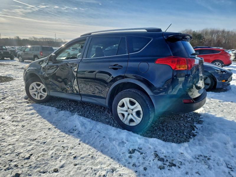 Photo 2 from auction – 2015 TOYOTA RAV4 LE with VIN 2T3BFREV0FW390585