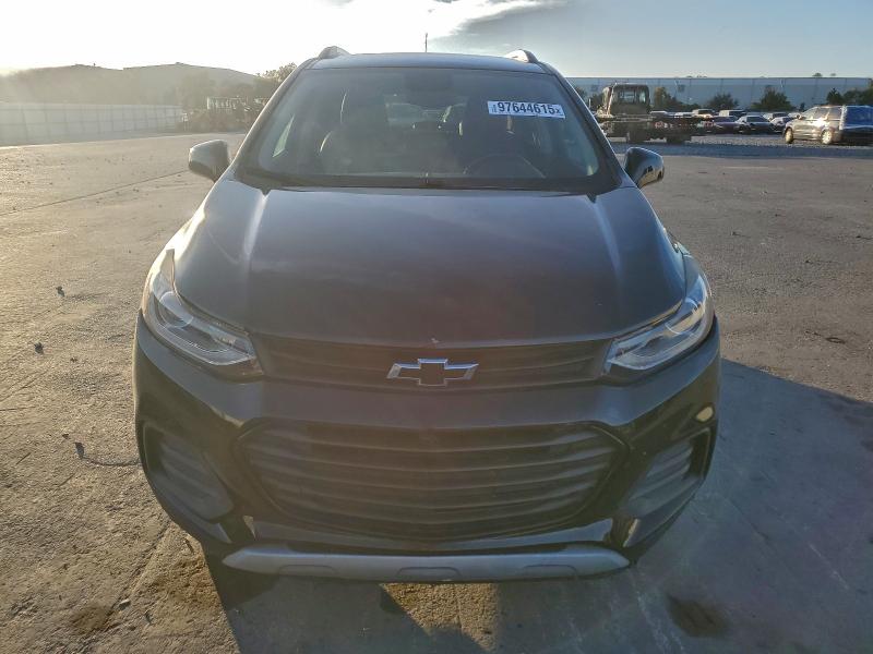 Photo 5 from auction – 2019 CHEVROLET TRAX 1LT with VIN 3GNCJLSB7KL310282