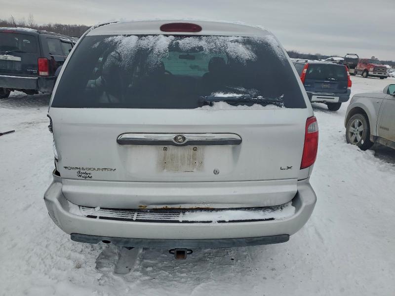 Photo 6 from auction – 2005 CHRYSLER TOWN & COU with VIN 2C4GP44R95R321302