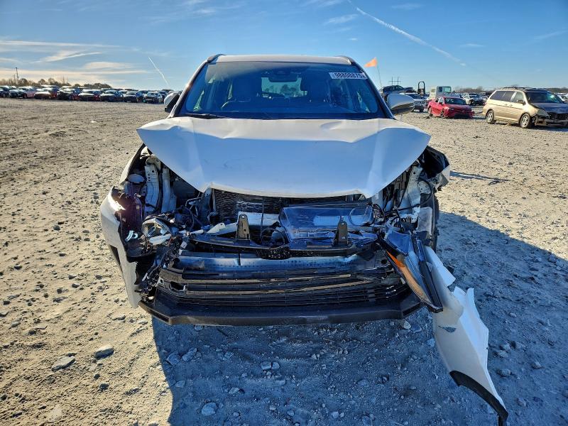 Photo 5 from auction – 2019 TOYOTA HIGHLANDER with VIN 5TDKZRFH6KS353312