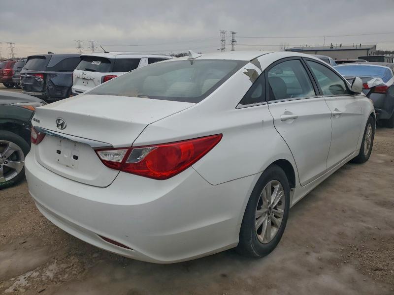 Photo 3 from auction – 2011 HYUNDAI SONATA GLS with VIN 5NPEB4AC8BH027355