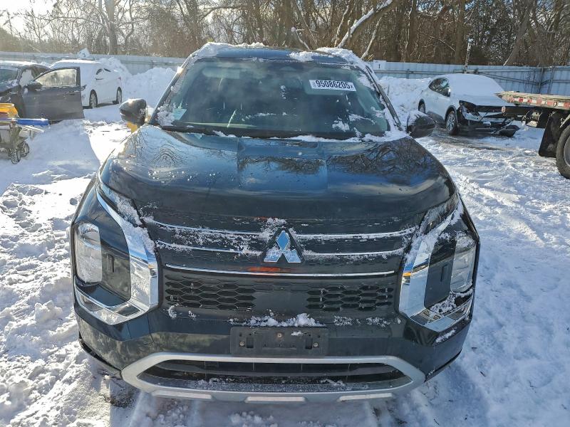 Photo 5 from auction – 2024 MITSUBISHI OUTLANDER with VIN JA4T5VA96RZ602185