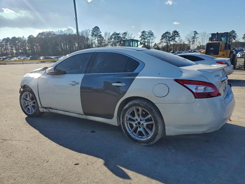 Foto 2 de la subasta – 2010 NISSAN MAXIMA con VIN 1N4AA5AP9AC867316