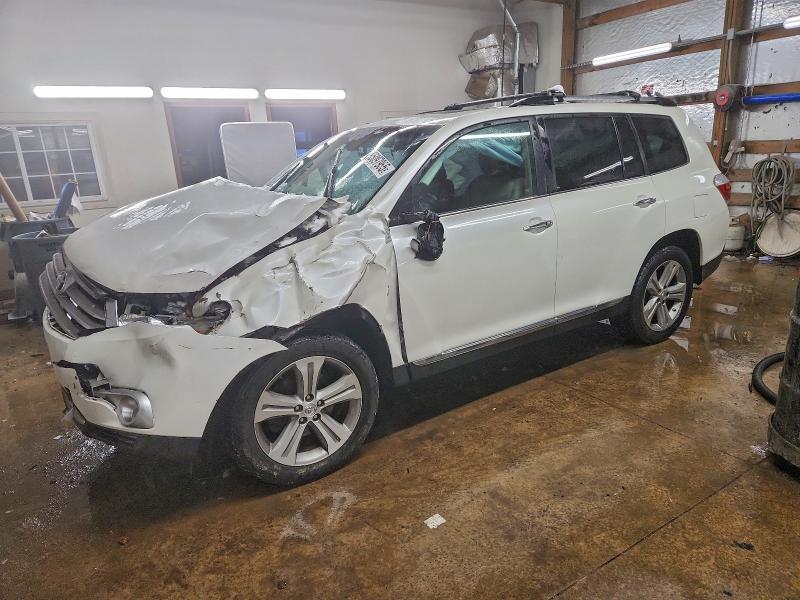 TOYOTA HIGHLANDER 2013 with VIN 5TDDK3EH9DS244938 - Photo from auction