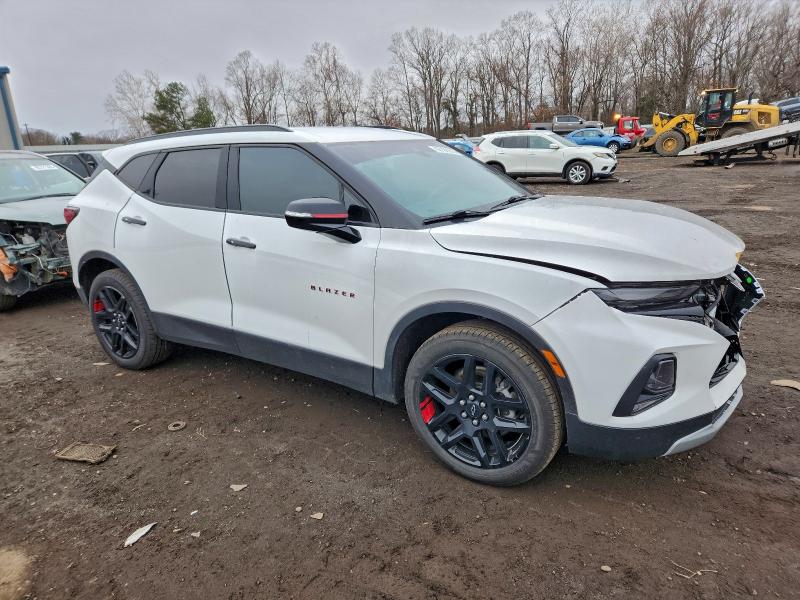 Photo 4 from auction – 2022 CHEVROLET BLAZER with VIN 3GNKBHR46NS112994