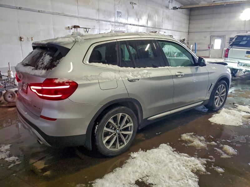 Photo 3 from auction – 2019 BMW X3 XDRIVE3 with VIN 5UXTR9C50KLR10651
