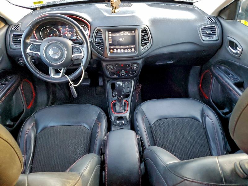 Photo 8 from auction – 2019 JEEP COMPASS with VIN 3C4NJDDB6KT671278