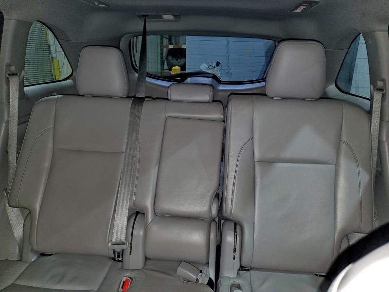 Photo 10 from auction – 2018 TOYOTA HIGHLANDER with VIN 5TDJZRFH4JS880789