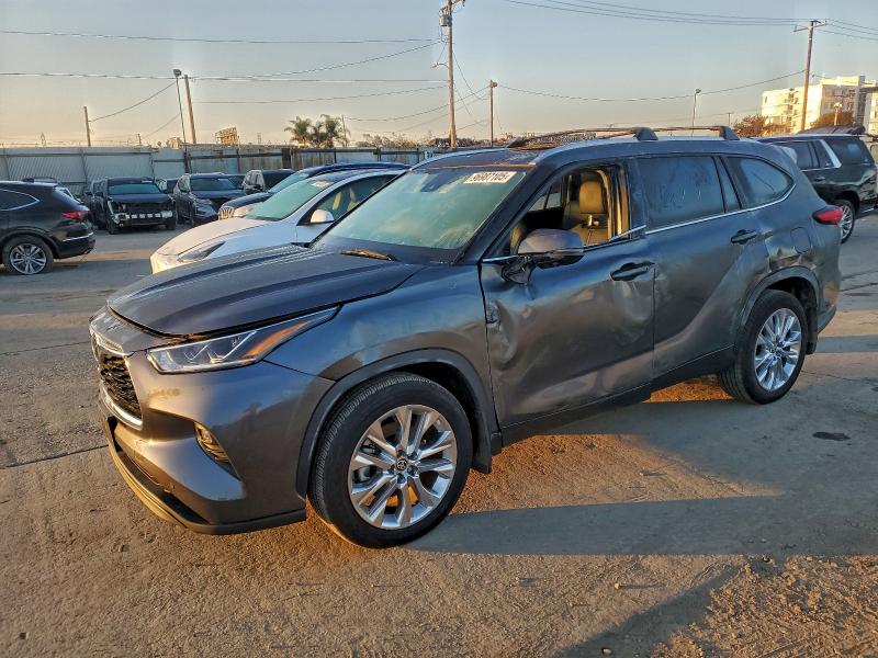 TOYOTA HIGHLANDER 2024 z numerem VIN 5TDKDRAH0RS548452 - Zdjęcie z aukcji