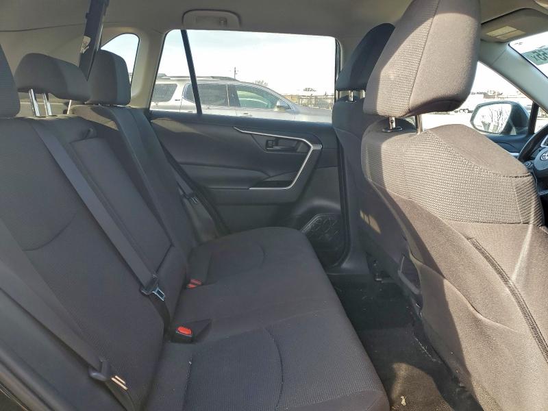 Photo 10 from auction – 2021 TOYOTA RAV4 LE with VIN 2T3G1RFV3MC222991