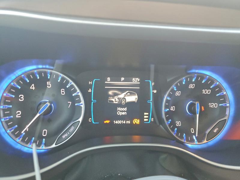 Photo 9 from auction – 2017 CHRYSLER PACIFICA T with VIN 2C4RC1BG4HR683160