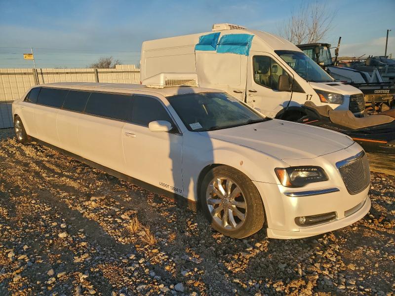 Photo 4 from auction – 2013 CHRYSLER 300 with VIN 2C3CCAAG0DH504382