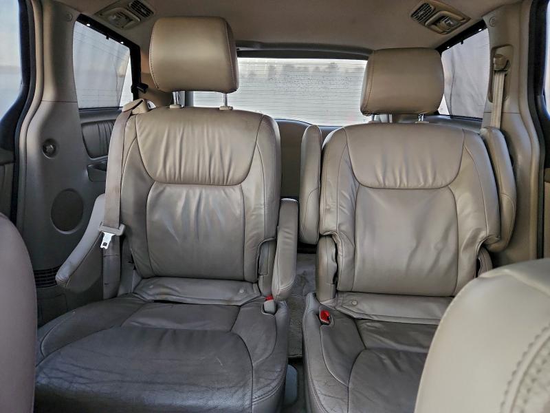 Photo 10 from auction – 2008 TOYOTA SIENNA XLE with VIN 5TDBK22C38S021018