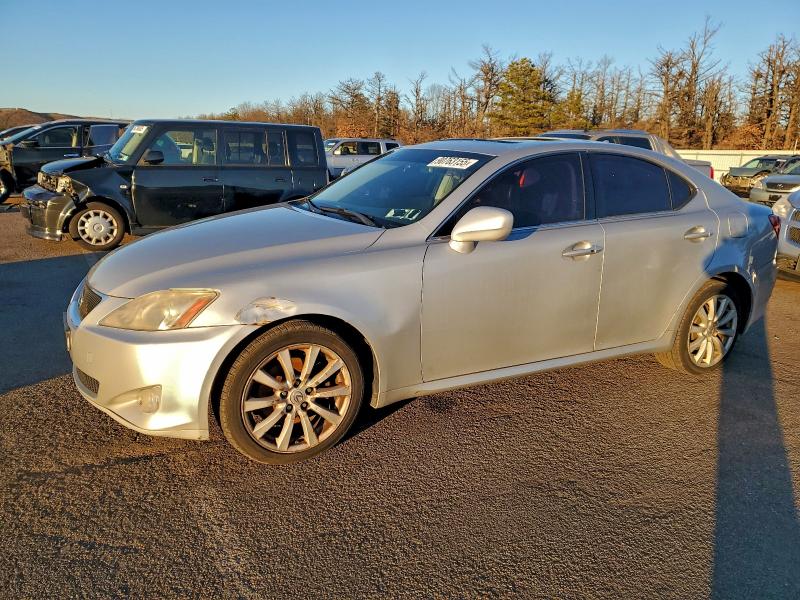 LEXUS IS 250 2008 with VIN JTHCK262185024249 - Photo from auction