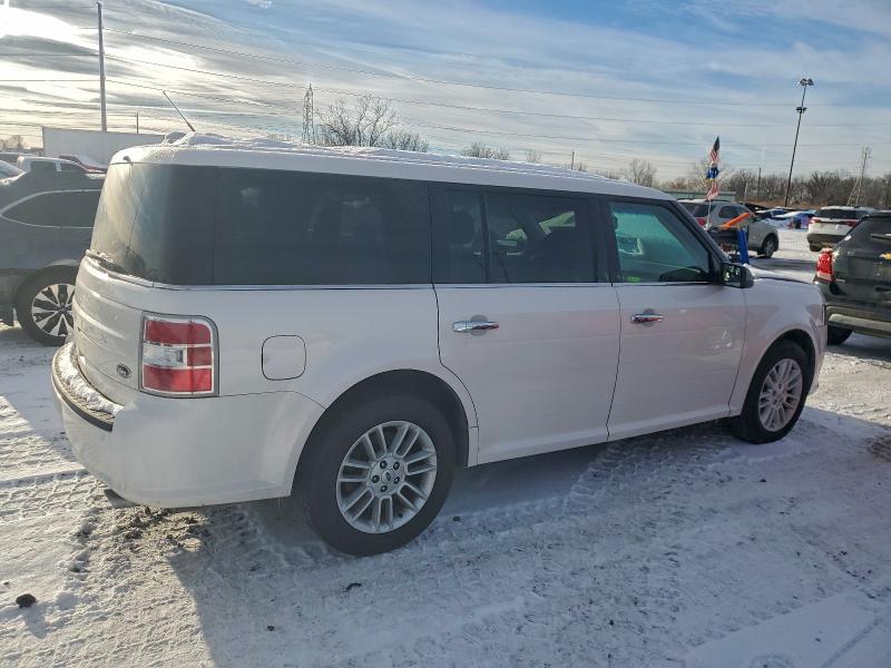 Photo 3 from auction – 2019 FORD FLEX with VIN 2FMGK5C89KBA03449