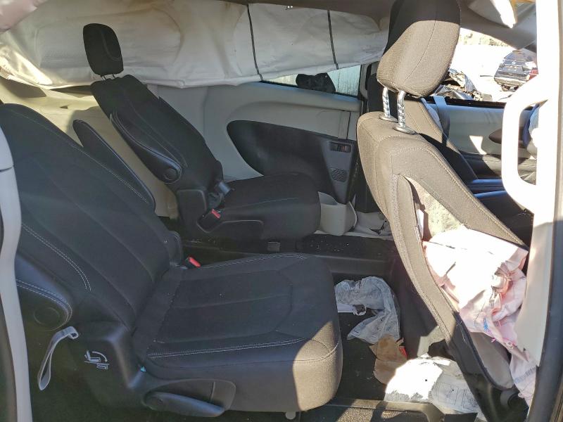 Photo 11 from auction – 2022 CHRYSLER VOYAGER with VIN 2C4RC1CG2NR163050