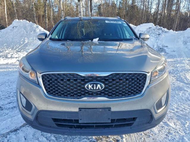 Photo 5 from auction – 2016 KIA SORENTO LX with VIN 5XYPGDA54GG151990