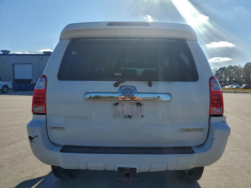 Photo 6 from auction – 2006 TOYOTA 4RUNNER SR with VIN JTEBU14R460098207
