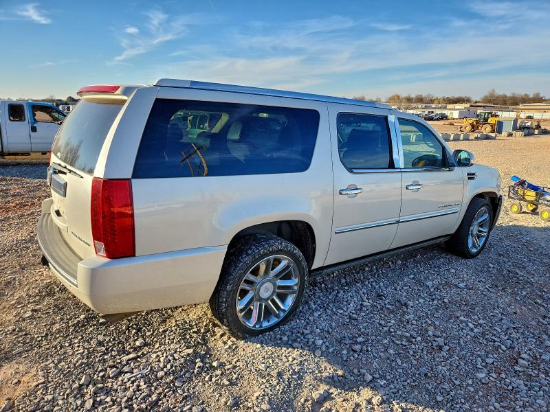 Photo 3 from auction – 2011 CADILLAC ESCALADE E with VIN 1GYS4KEF5BR395629