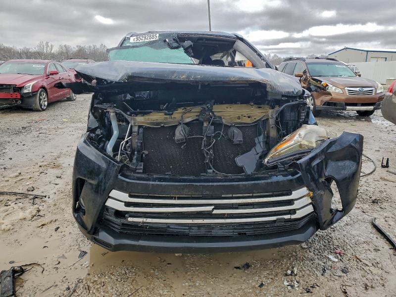 Photo 5 from auction – 2017 TOYOTA HIGHLANDER with VIN 5TDJZRFHXHS519206