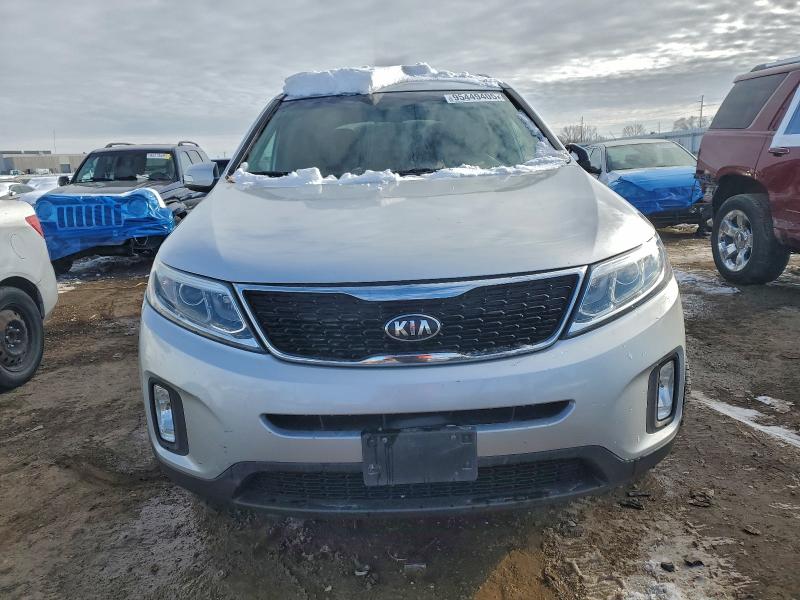 Photo 5 from auction – 2014 KIA SORENTO LX with VIN 5XYKTCA64EG523799