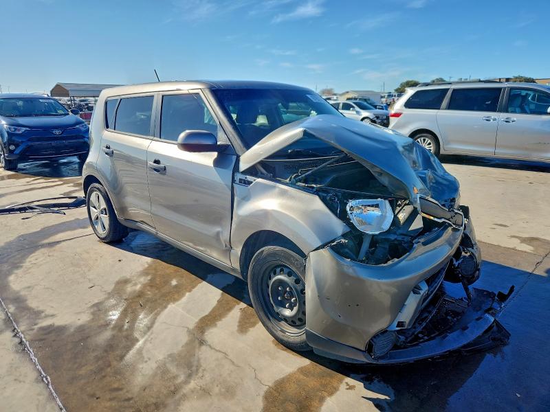 Foto 4 de la subasta – 2015 KIA SOUL con VIN KNDJN2A20F7112959